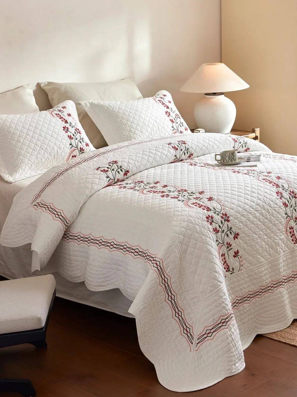 3 piece 100% cotton embroidered quilt set farmhouse bedspread